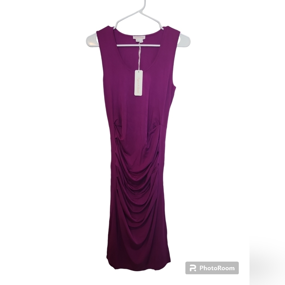 Ingrid & Isabel Pleated Maternity Dress